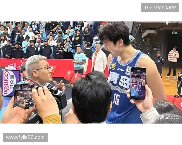 青岛队连续五场未能上场瀚森面临出场机会困境